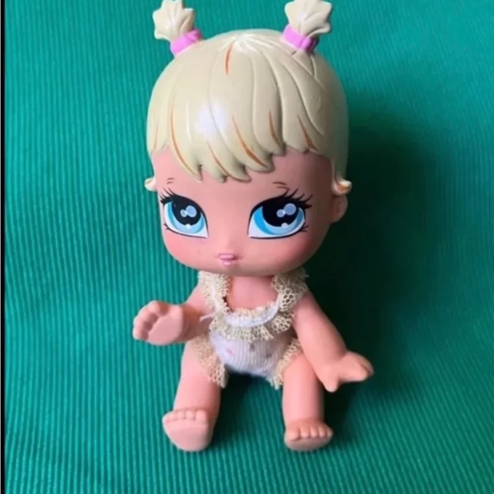 Bratz babyz baby mini doll 3.5” MGA